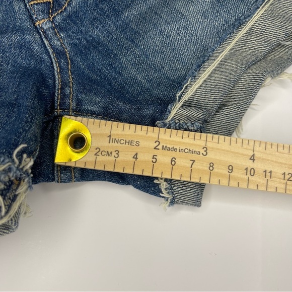 Blank NYC Distressed Denim Shorts Women’s SIZE 27 - Picture 5 of 7